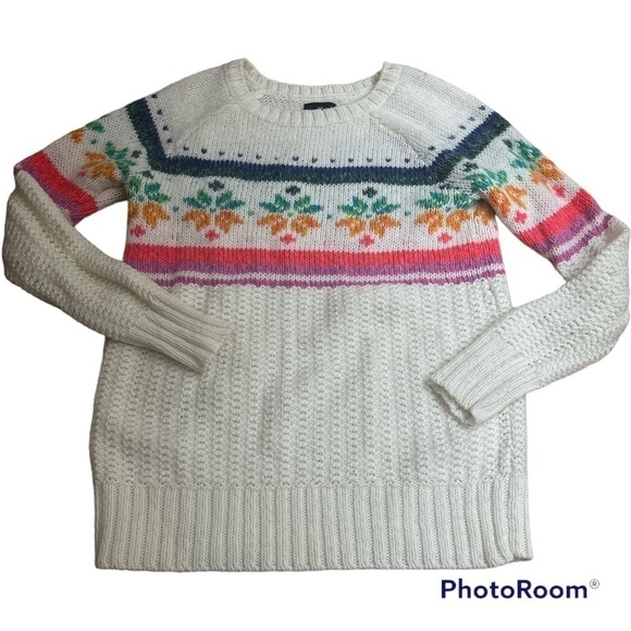 American Eagle Outfitters Sweaters - AMERICAN EAGLE OUTFITTERS colorful snowflake print jegging sweater size xs
